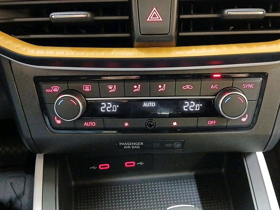 Seat Arona 19 of 20