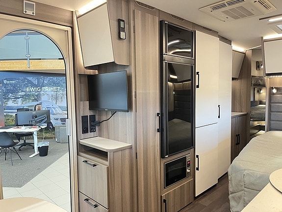 Kabe ESTATE 780 DGDL (ALDE+AC+Micro+Ugn+Förtält+2 650kg) 14 of 29