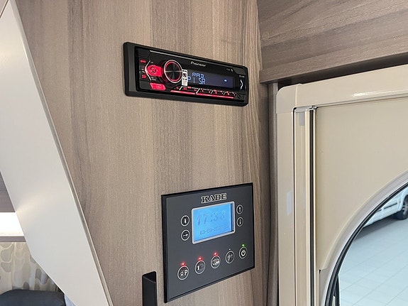 Kabe ESTATE 780 DGDL (ALDE+AC+Micro+Ugn+Förtält+2 650kg) 27 of 29