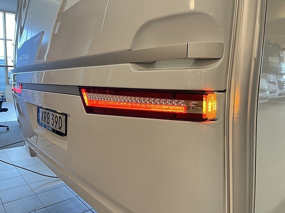 Kabe ESTATE 780 DGDL (ALDE+AC+Micro+Ugn+Förtält+2 650kg) 6 of 29