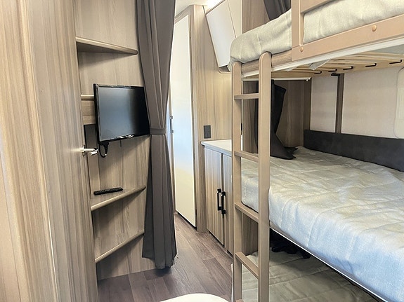 Kabe ESTATE 780 DGDL (ALDE+AC+Micro+Ugn+Förtält+2 650kg) 22 of 29