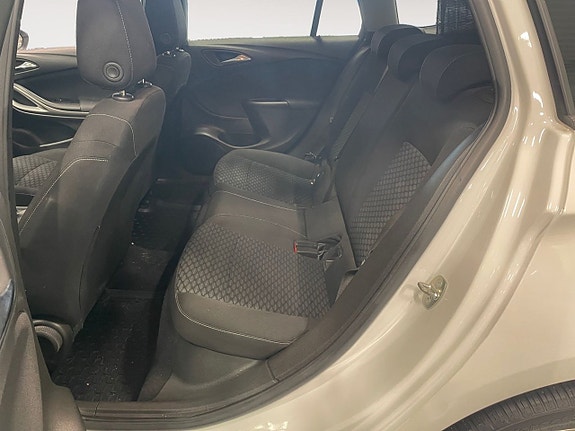 Opel Astra 14 of 19