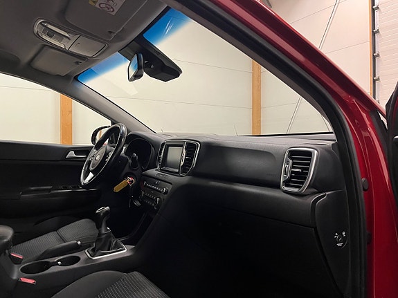 Kia Sportage 10 of 16