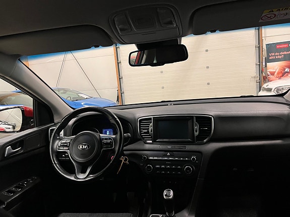 Kia Sportage 12 of 16