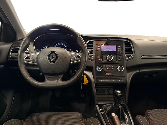 Renault Megane 11 of 15