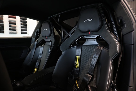 Porsche 911 GT3 19 of 30