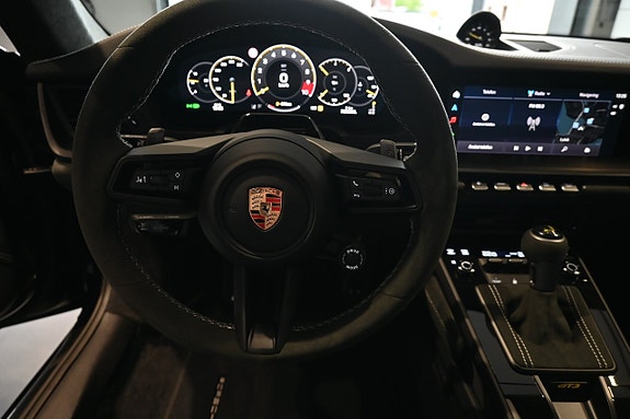 Porsche 911 GT3 22 of 30