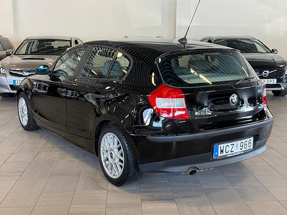 BMW 116i 3 of 14