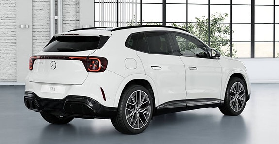 Mercedes-Benz GLA250 6 of 11