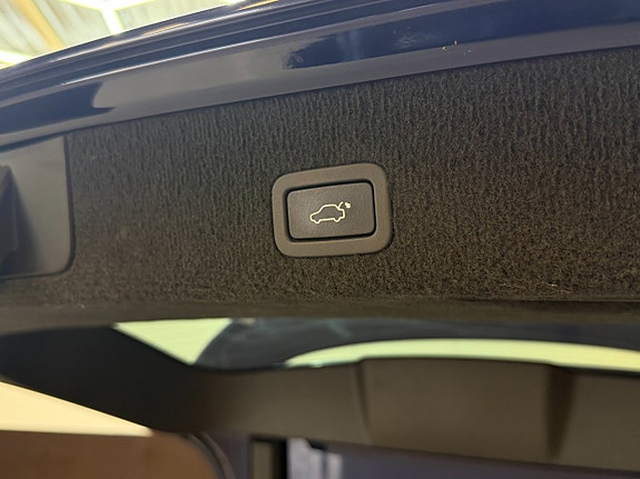 Volvo V70 14 of 16