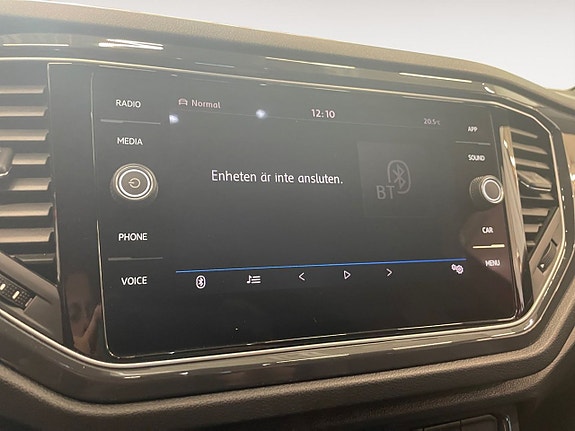 Volkswagen T-Roc 20 of 22