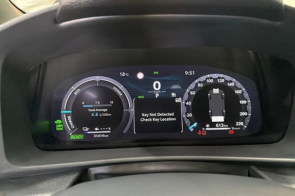 Toyota C-HR 16 of 21