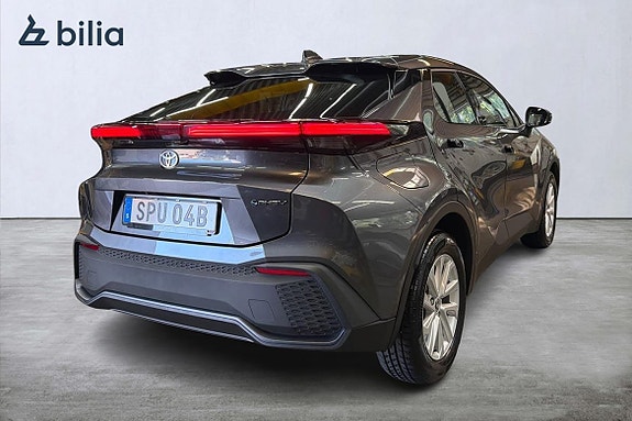 Toyota C-HR 19 of 21