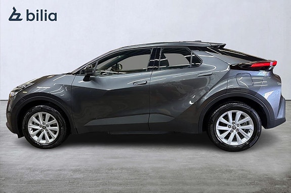 Toyota C-HR 3 of 21