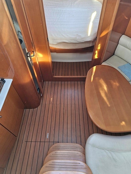 Jeanneau Prestige 34 Sport O - 2 x VP KAD 43 19 of 30