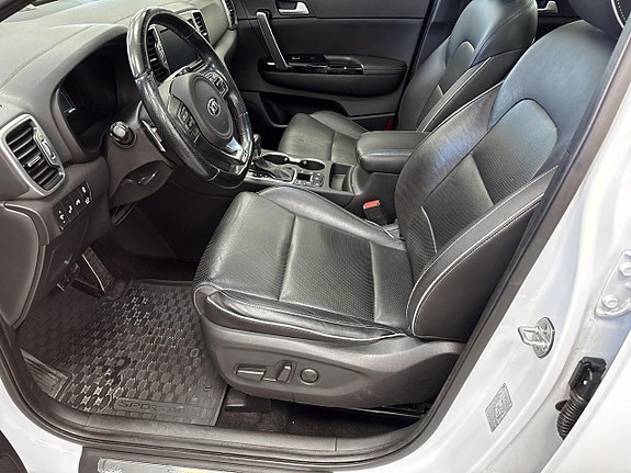 Kia Sportage 8 of 16