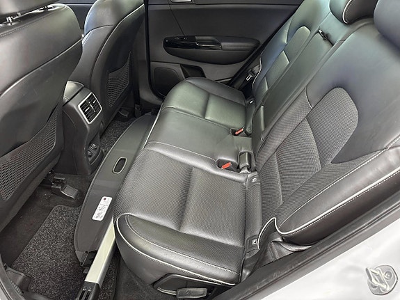Kia Sportage 9 of 16