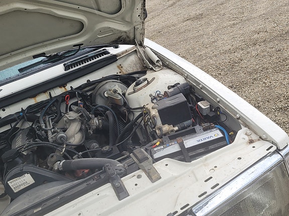 Volvo 240 11 of 15