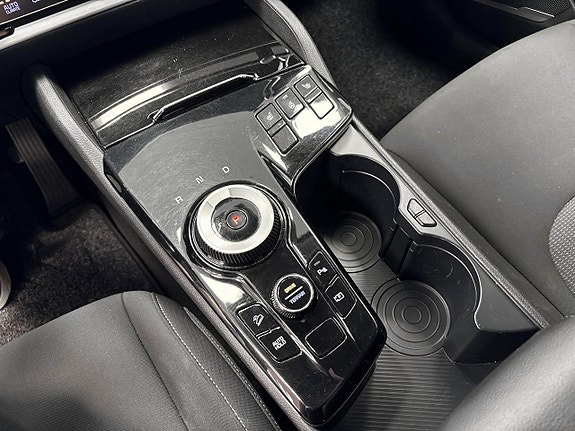 Kia Sportage 12 of 16