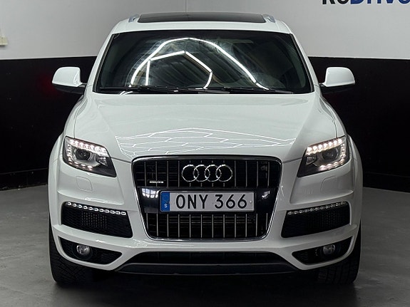 Audi Q7 3 of 27