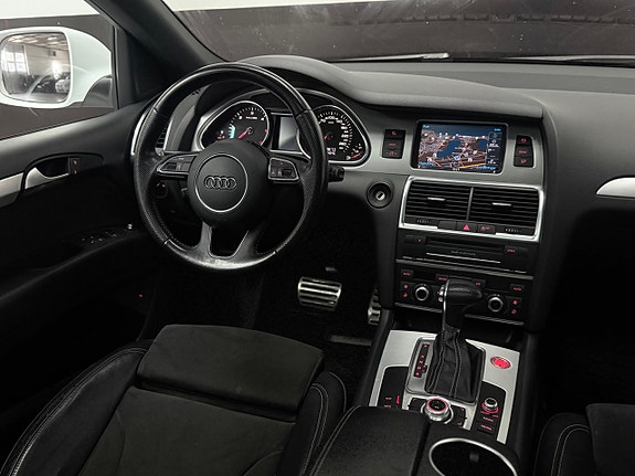 Audi Q7 10 of 27