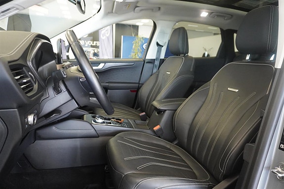 Ford Kuga 8 of 22