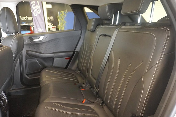 Ford Kuga 9 of 22
