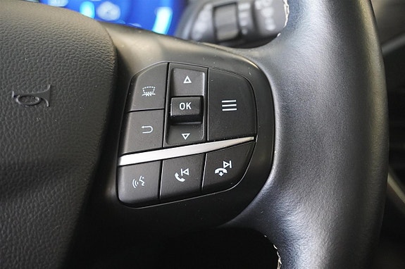 Ford Kuga 13 of 22