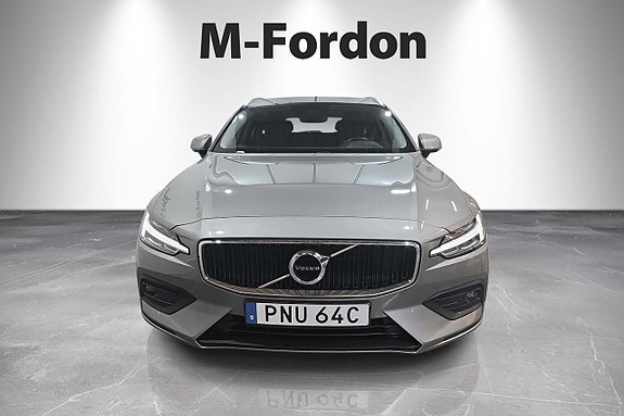 Volvo V60 2 of 18