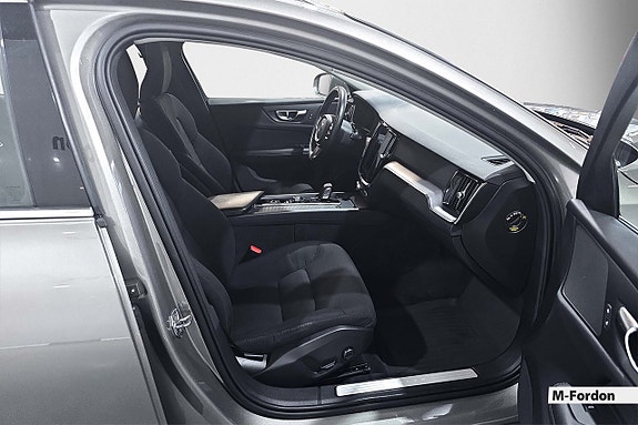 Volvo V60 9 of 18