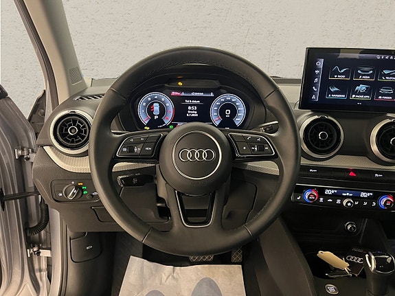 Audi Q2 5 of 7