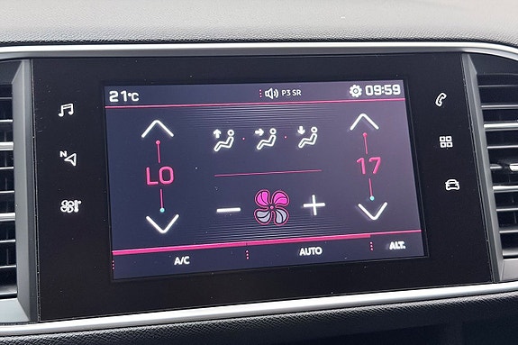 Peugeot 308 24 of 30
