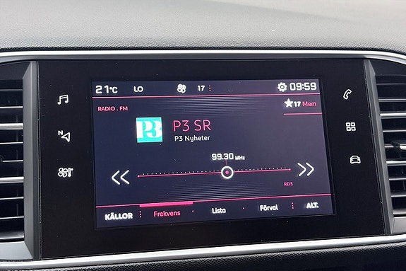 Peugeot 308 26 of 30