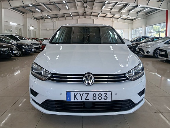 Volkswagen Golf Sportsvan 2 of 30
