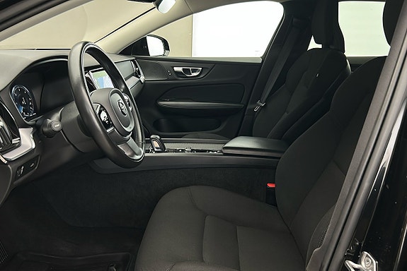 Volvo V60 Cross Country 10 of 29