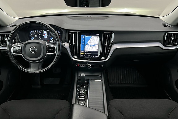 Volvo V60 Cross Country 6 of 29