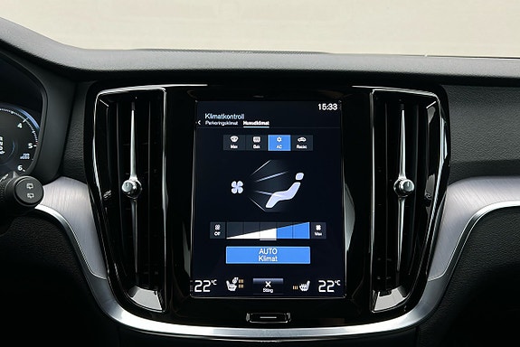 Volvo V60 Cross Country 20 of 29