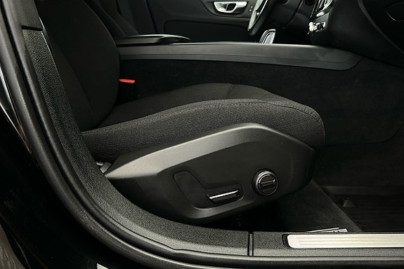 Volvo V60 Cross Country 19 of 29