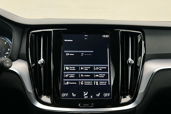 Volvo V60 Cross Country 24 of 29