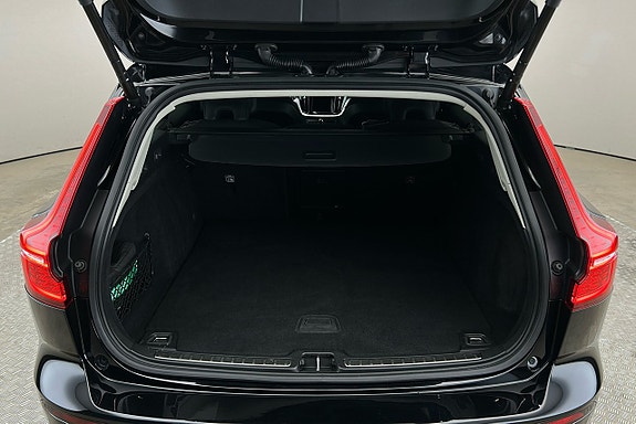 Volvo V60 Cross Country 14 of 29
