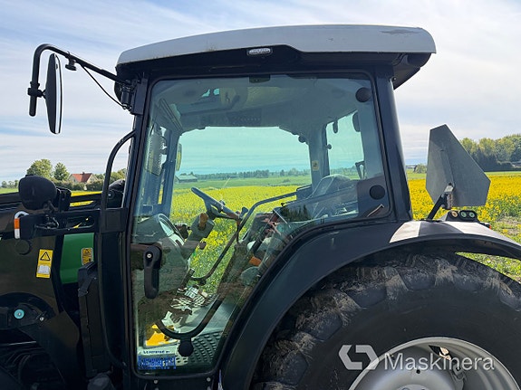 Traktor Deutz-Fahr 5100.4D med frontlastare och frontlyft 18 of 27