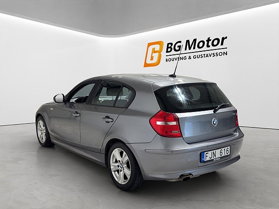 BMW 116i 6 of 16