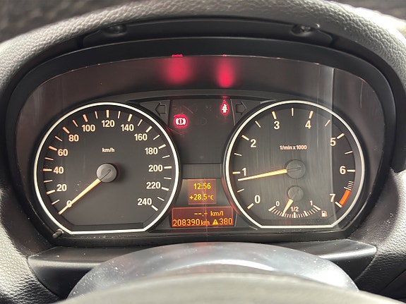 BMW 116i 15 of 16