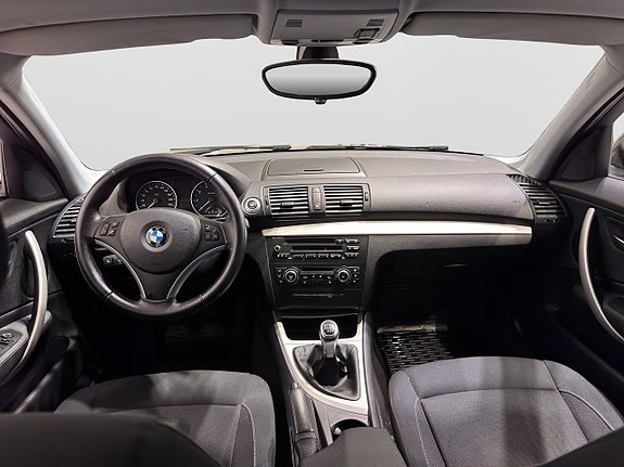 BMW 116i 13 of 16