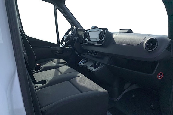 Mercedes-Benz Sprinter 317 8 of 11