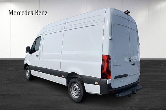 Mercedes-Benz Sprinter 317 2 of 11