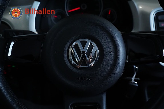 Volkswagen UP! 15 of 16