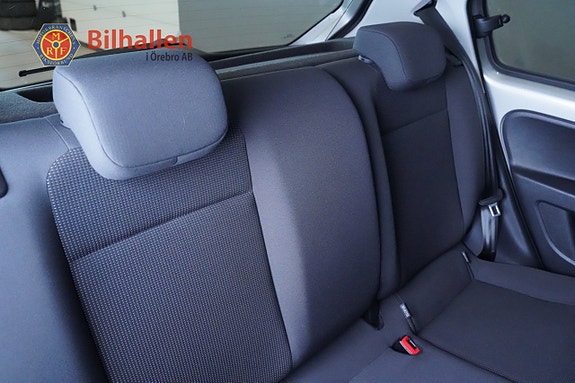 Volkswagen UP! 9 of 16