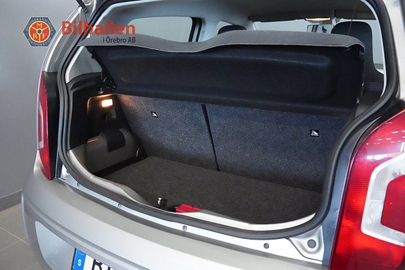 Volkswagen UP! 8 of 16