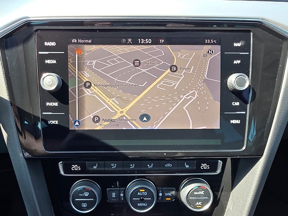 Volkswagen Passat 7 of 12